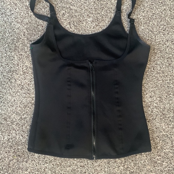 Black waist sancher tops size xxL - Picture 2 of 7